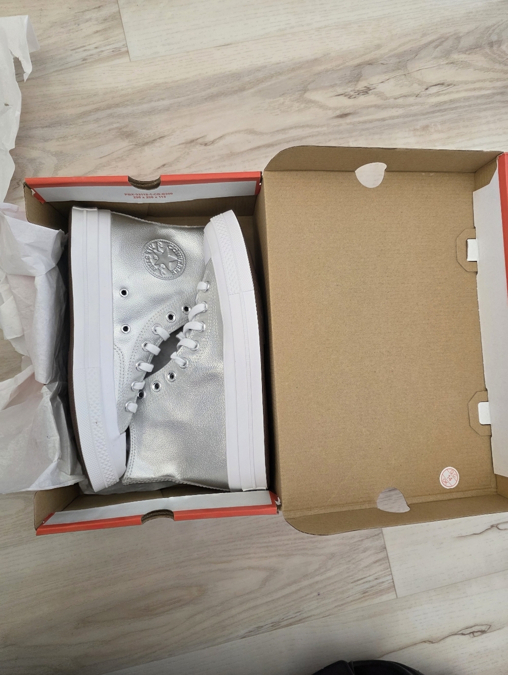 Premium Converse Chuck 70 Chrome HI in Vintage White/ Silver NEW In Box